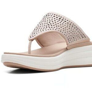 Clarks Drift Jaunt Wedge Sandal Flip Flop Size 9.5 M, NIB Womens